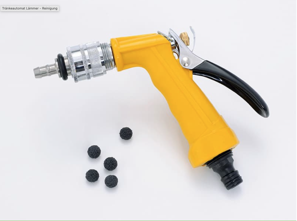 Schlauchreinigungspistole für den Lämmertränkeautomaten – Effiziente Reinigungslösung für eine hygienische Tränkeversorgung.
