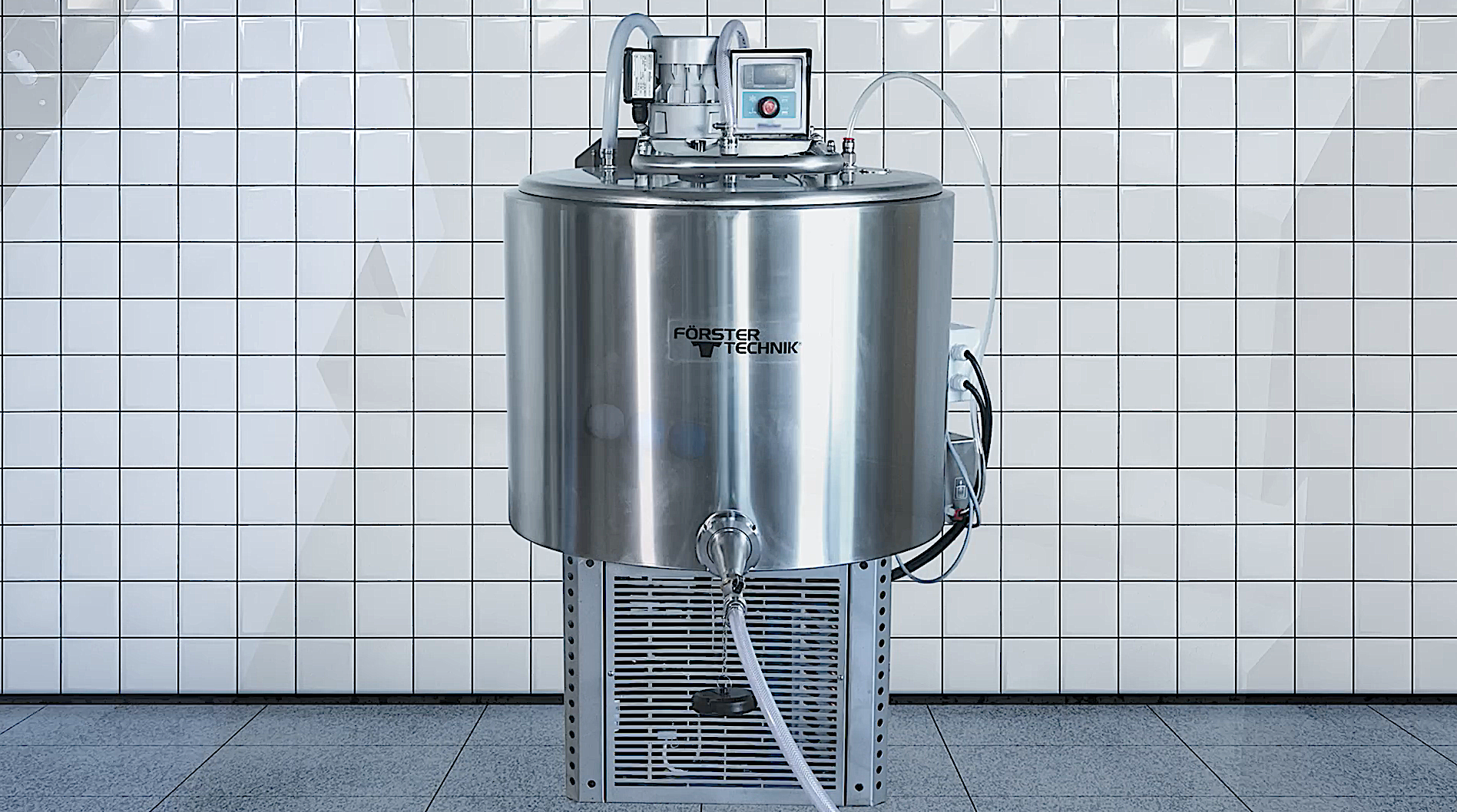 SmartTank: Milchkühltank mit 100 l oder 300 l Füllvolumen – effiziente Kühlung von frisch gemolkener Milch ohne Vereisen von Restmengen.